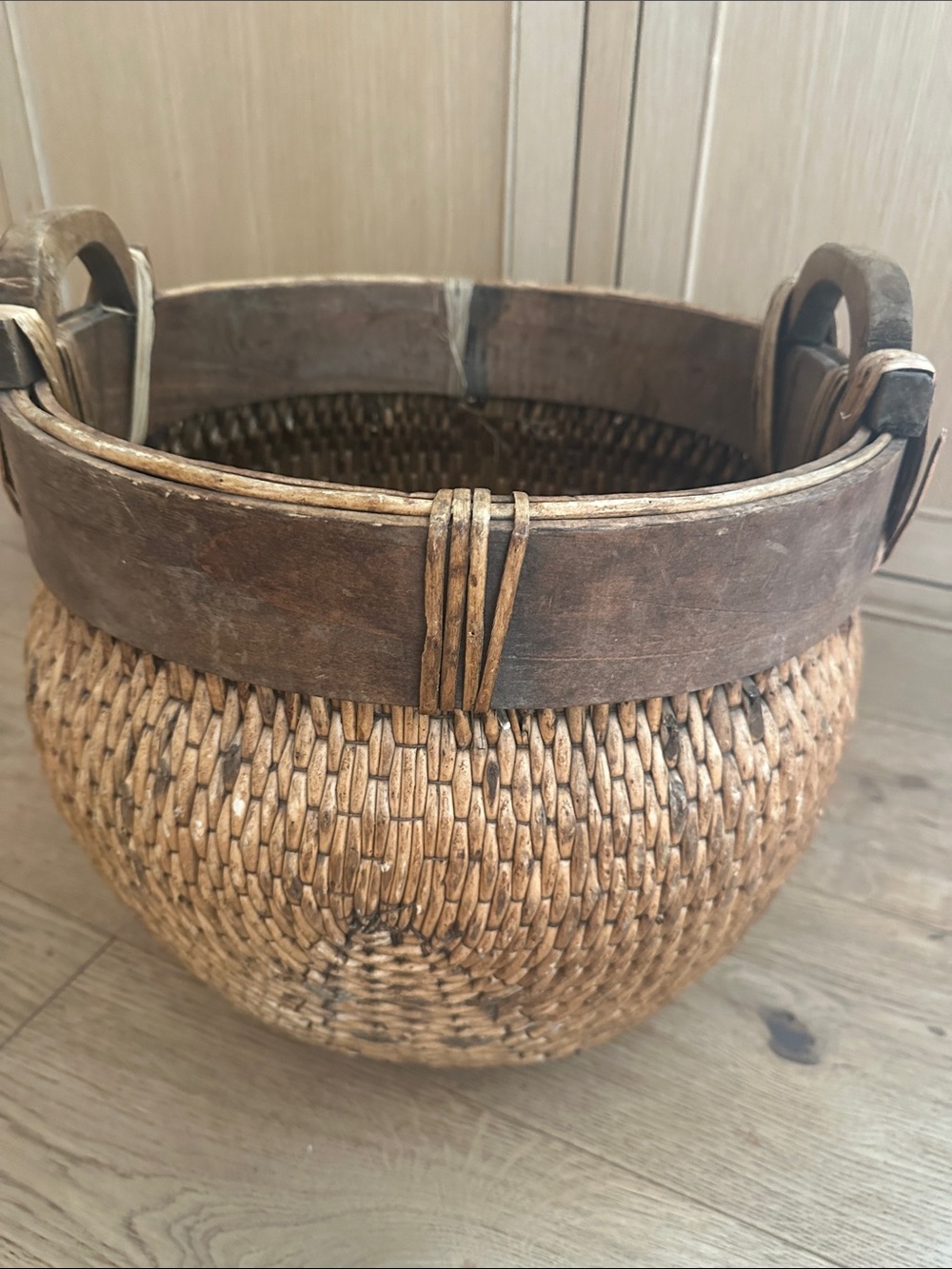 Chinese Woven Willow Basket w/ 2 Wood Handles Asian Vintage Antique 19th Century - Picture 3 of 4